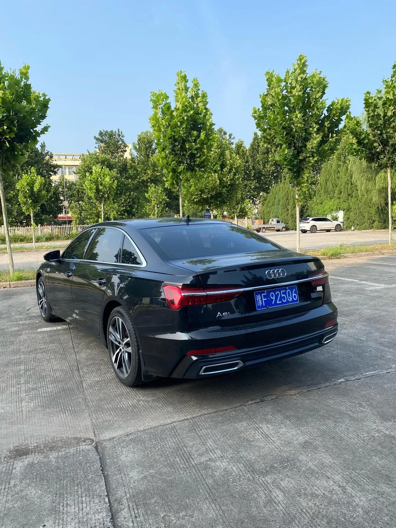 Audi 2020 A6L 2.0TFSI 40TFSI Deluxe Dynamic Automatic 4