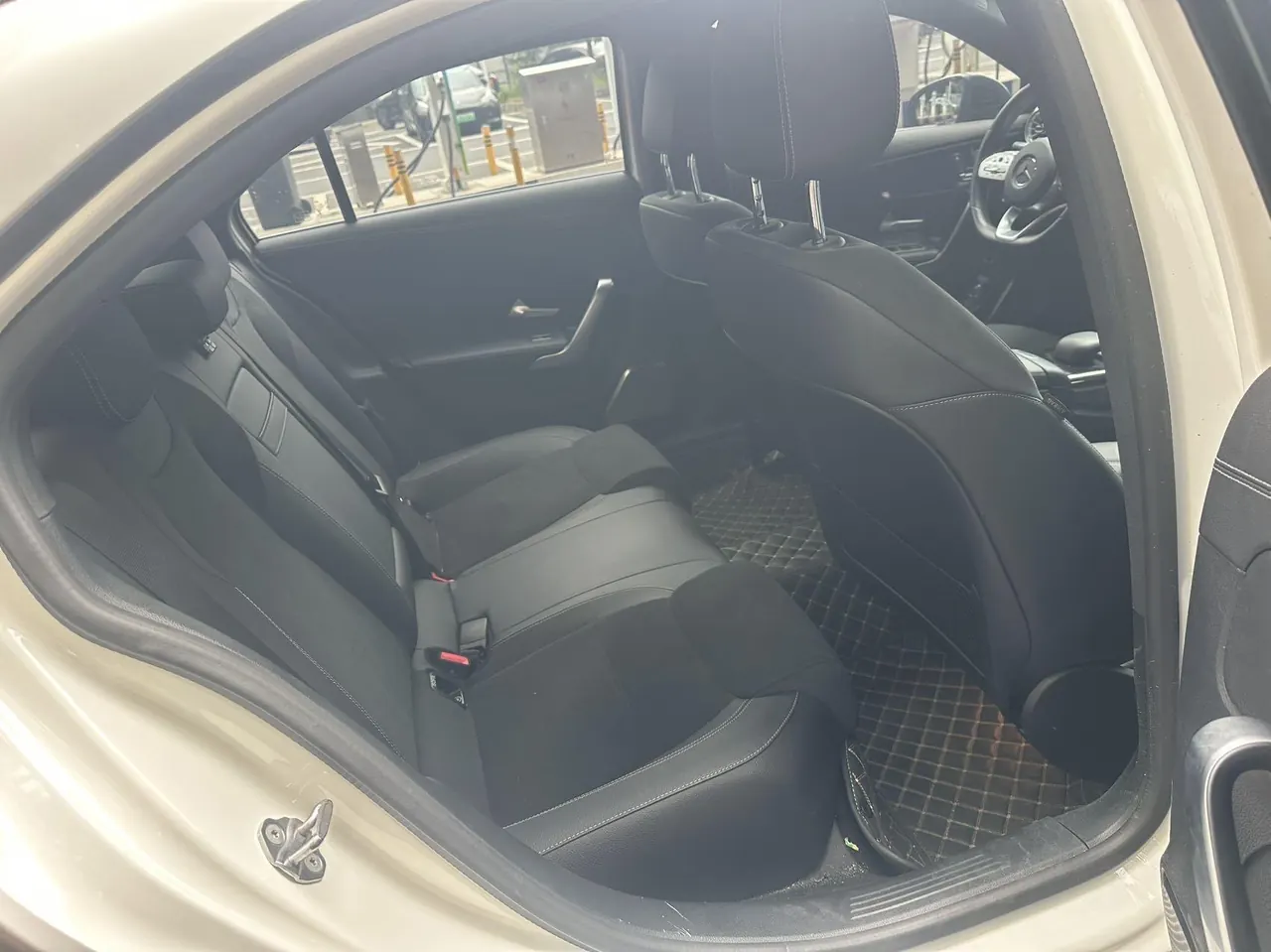 Mercedes Benz Class A 2022 A 200 L 1.3T Fashion (Change 3) Automatic 9