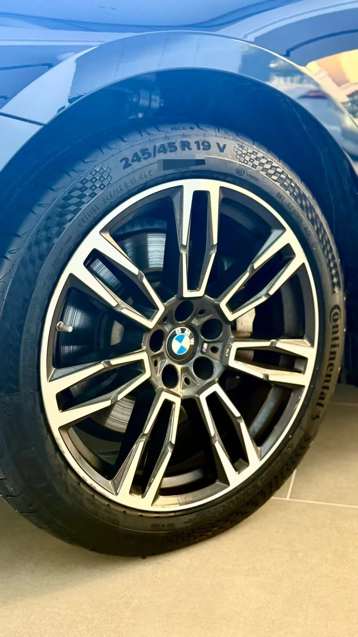 BMW 5 Series 2024 model 530Li 48V 2.0T Leading Edition M Sport Package Automatic 5