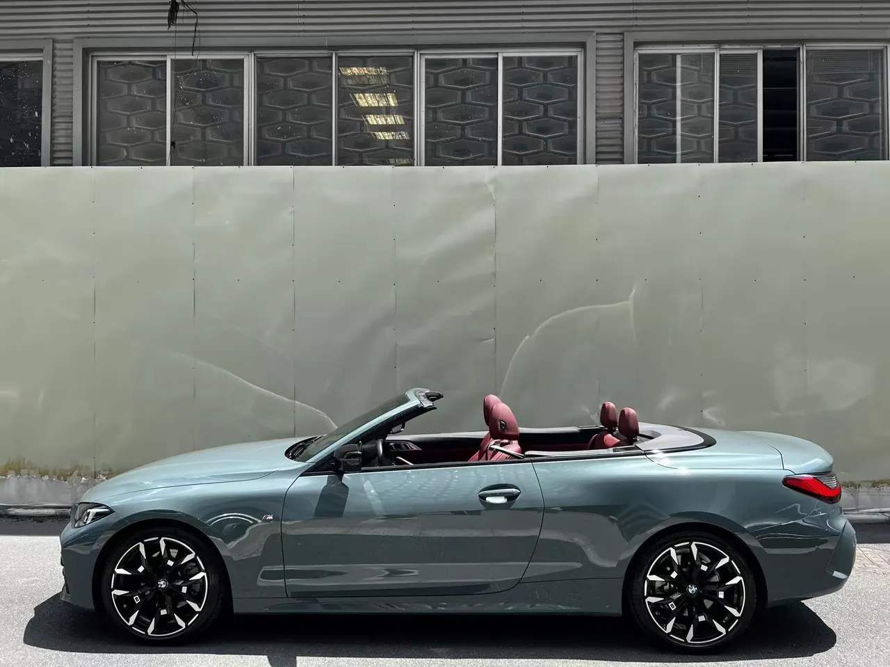 BMW 4 Series (Imported) 2024 430i Convertible Coupe 2.0T M Sports Obsidian Night Suit Automatic Gear 5