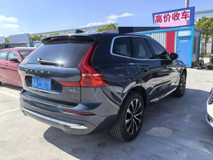 Volvo 2024 XC60 48V 2.0T B5 4-wheel drive Zhiyuan Deluxe Edition Automatic Gear 2
