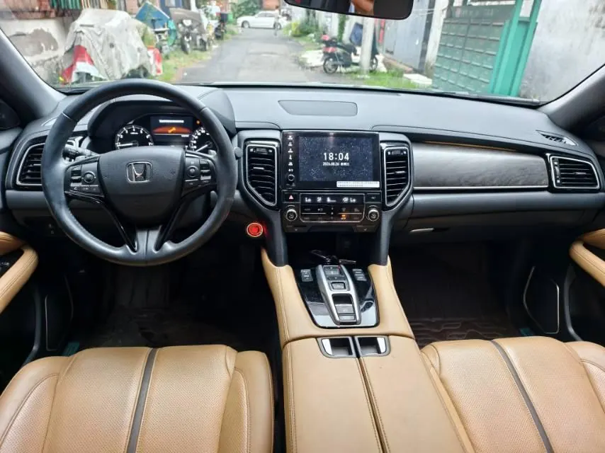 Honda 2020 UR-V 2.0T 370TURBO two-drive elegant version of automatic gear 6