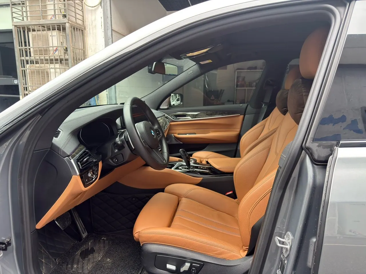 BMW 6 Series GT (Imported) 2024 GT 630i 2.0T M Sports Premium Package Automatic Gear 7