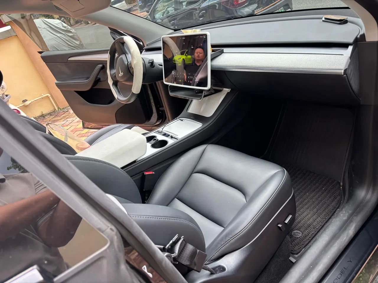 Tesla 2024 Model Y rear-wheel drive version automatic transmission 8