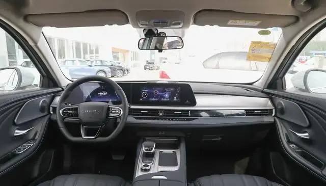 Chery 2024 Fengyun A8 1.5T 127 Sailing Edition Standard Automatic Gear 5