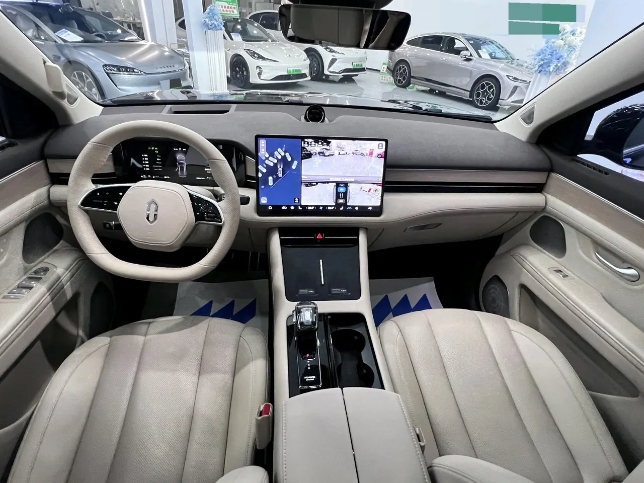 AITO 2024 AITO M7 Smart Drive Rear Drive Ultra Edition 6-seat Automatic Gear 5