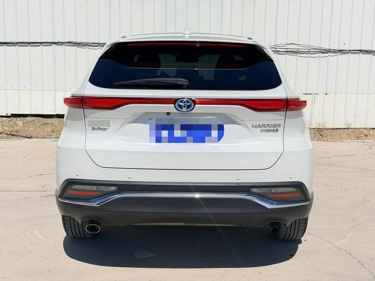 Toyota 2022 LingFang Dual Engine 2.5 Stepless Four-wheel Drive Premium Edition Automatic Gear 5