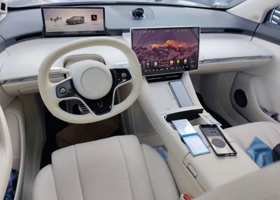Intellectual 2024 R 7 802km Max Automatic Gear 3