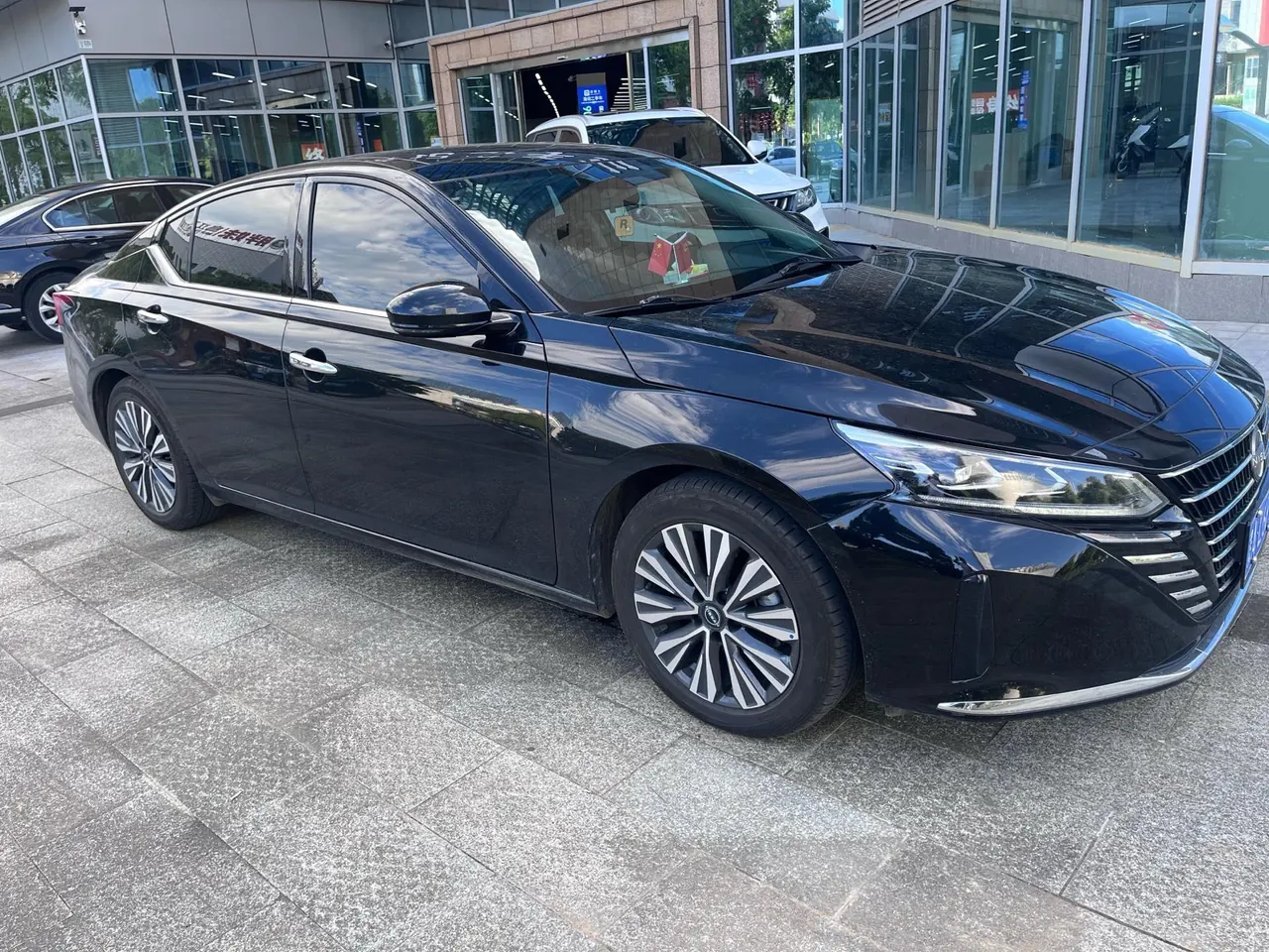 Nissan 2022 Teana 2.0 Stepless XL-TLS Pleasant Edition Automatic Gear 3