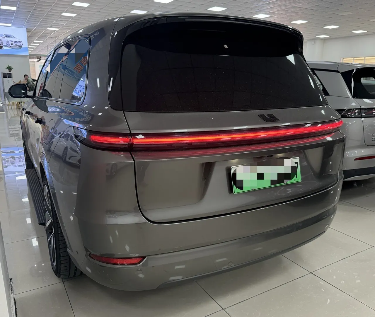 Li 2024 L9 Ultra automatic gear 3