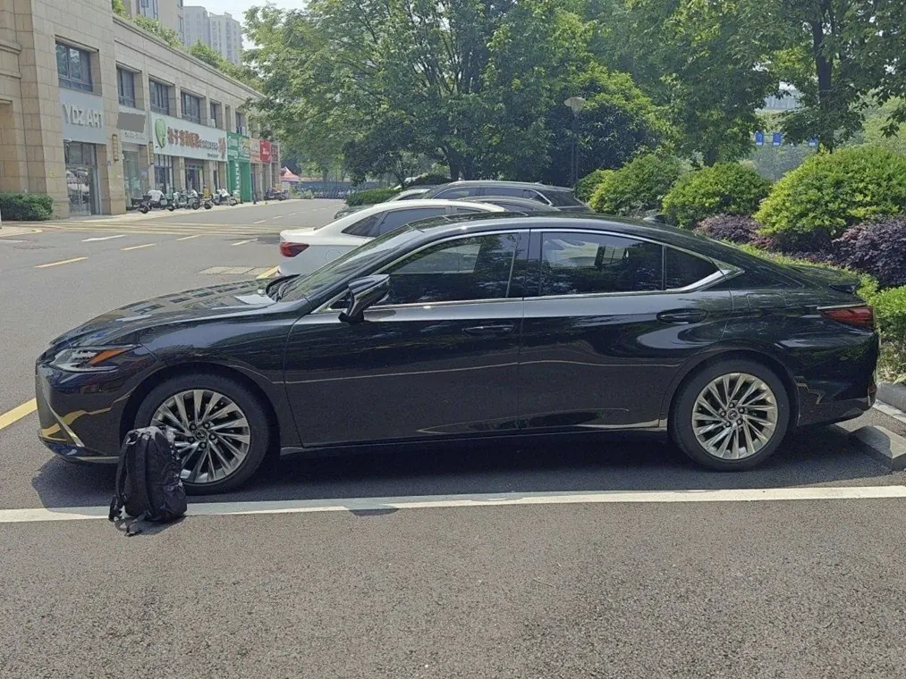 Lexus ES (Imported) 2022 ES300h 2.5 Stepless Administrative Edition Automatic Gear 4