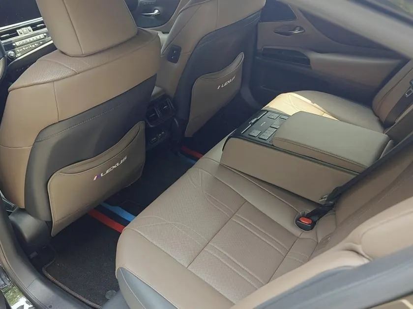 Lexus ES (Imported) 2022 ES300h 2.5 Stepless Administrative Edition Automatic Gear 8
