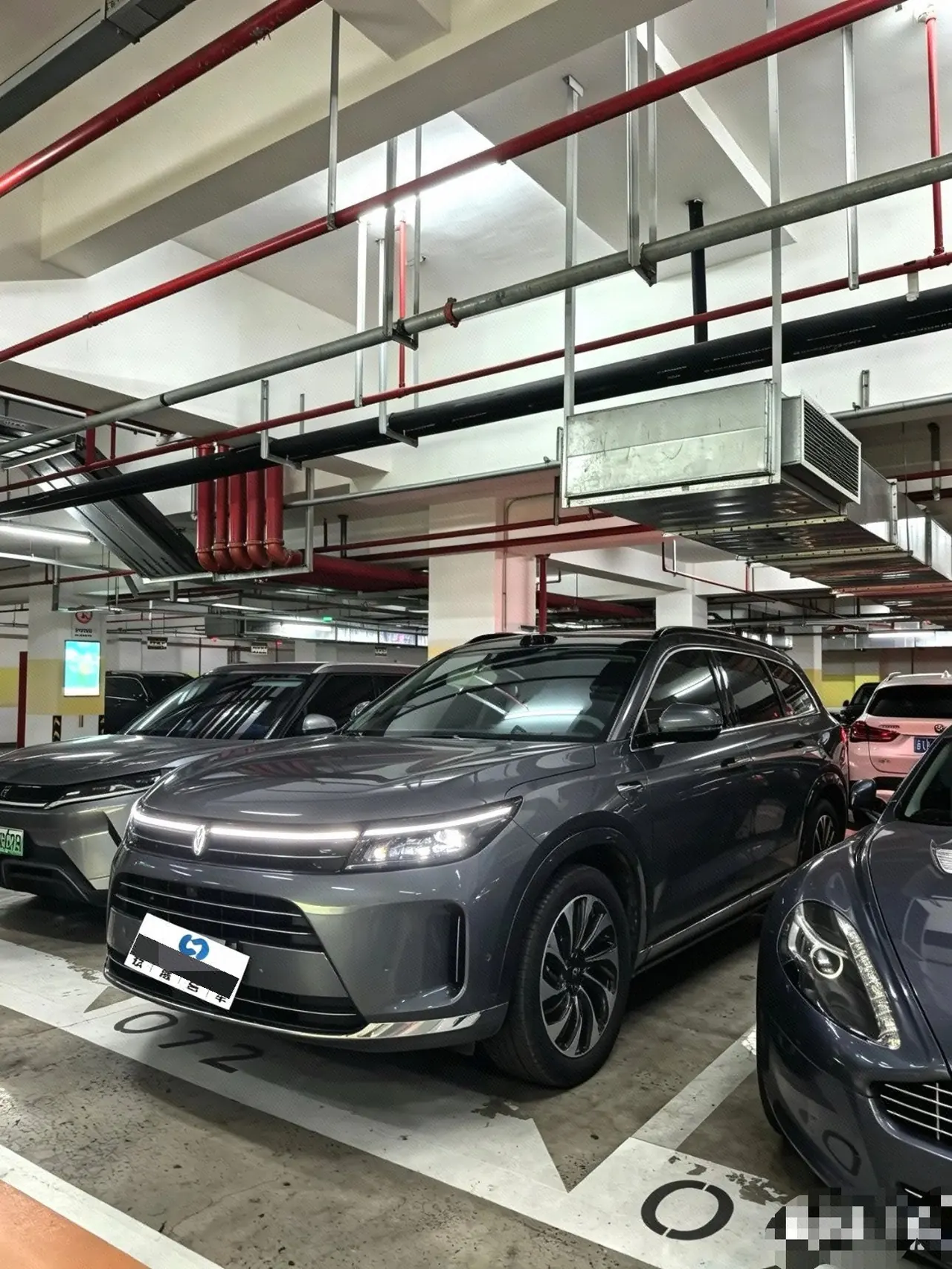 Open image lightbox: AITO 2024 AITO M7 Smart Drive Four-wheel Drive Max Edition 5-seat Automatic Gear