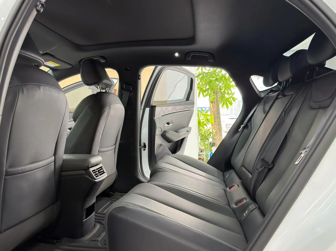 BYD 2024 Qin L DM-i 1.5 stepless 120KM Exceed automatic gear 6