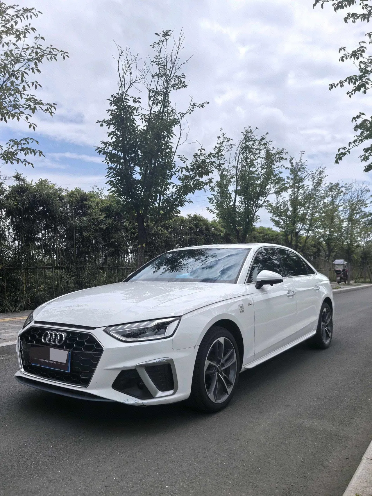 Open image lightbox: Audi 2021 A4L 2.0TFSI 40TFSI into the life version of the automatic gear