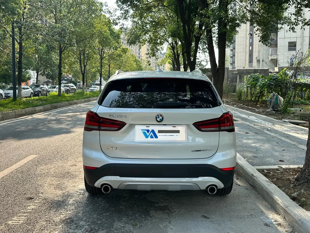 BMW 2020 X1 sDrive20Li 1.5T exclusive automatic gear 4