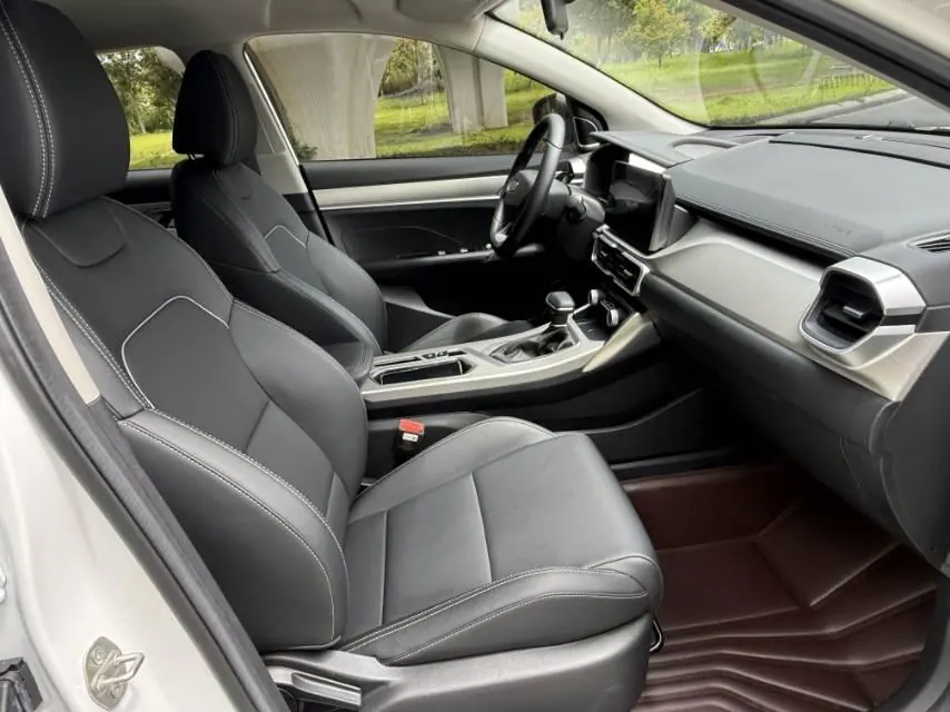 Geely 2025 Binyue 1.5 Stepless Super Edition Automatic Gear 5