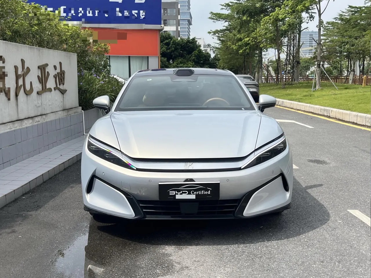 BYD 2025 Han L EV four-wheel drive laser Radar flagship automatic gear 2