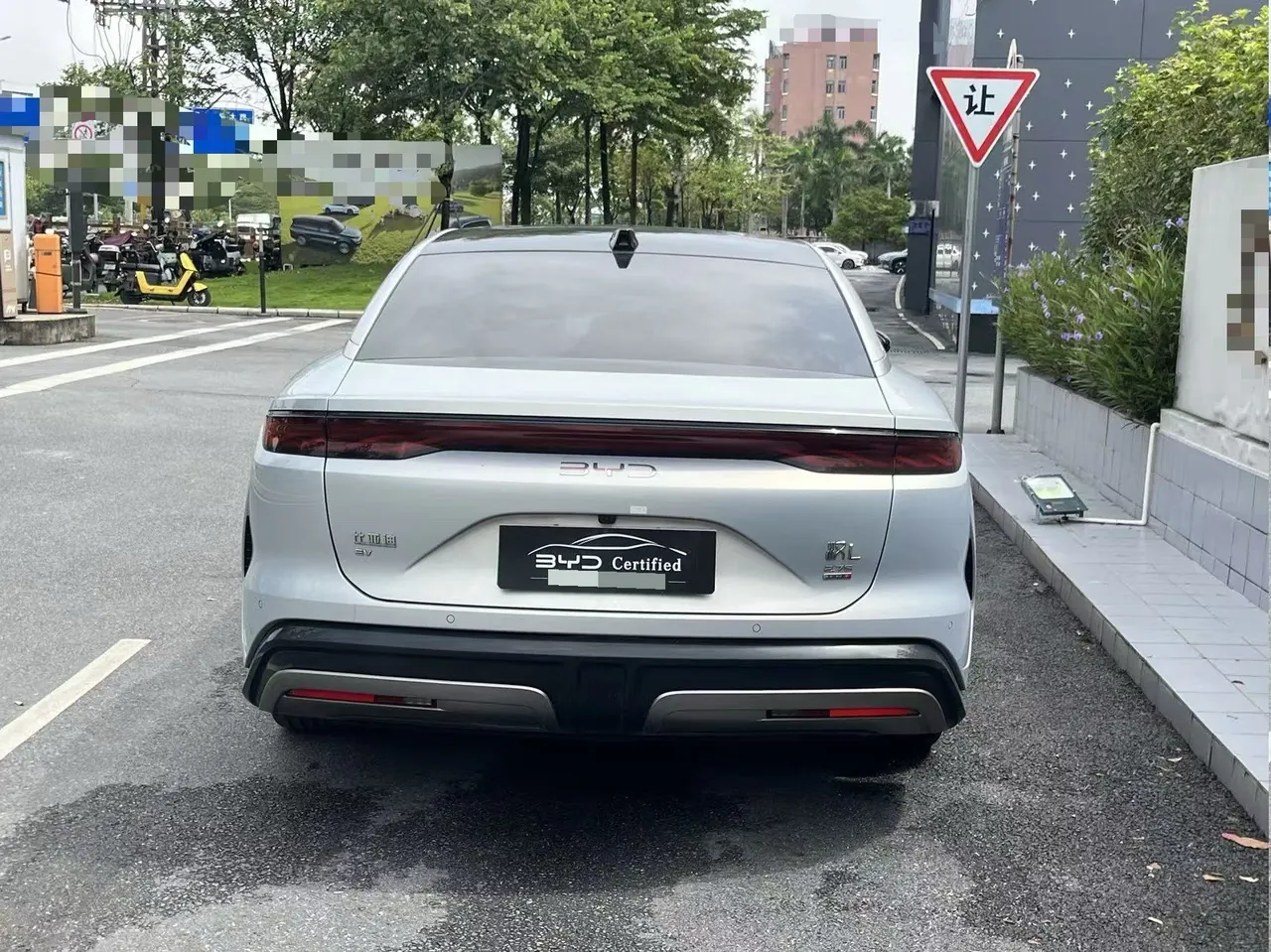 BYD 2025 Han L EV four-wheel drive laser Radar flagship automatic gear 6