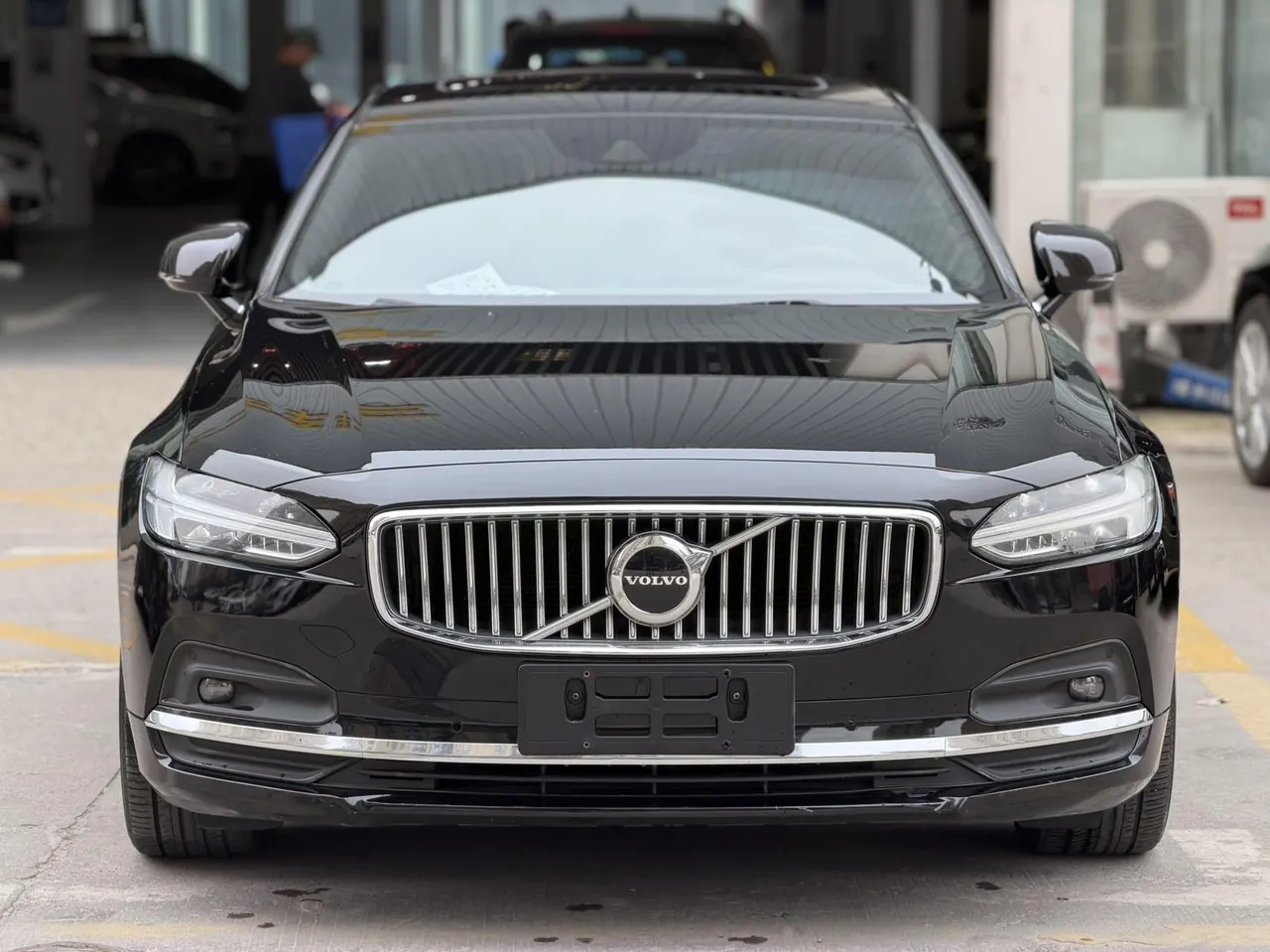 Volvo 2021 S90 48V 2.0T B5 Zhiyi Deluxe Edition Automatic Gear 2