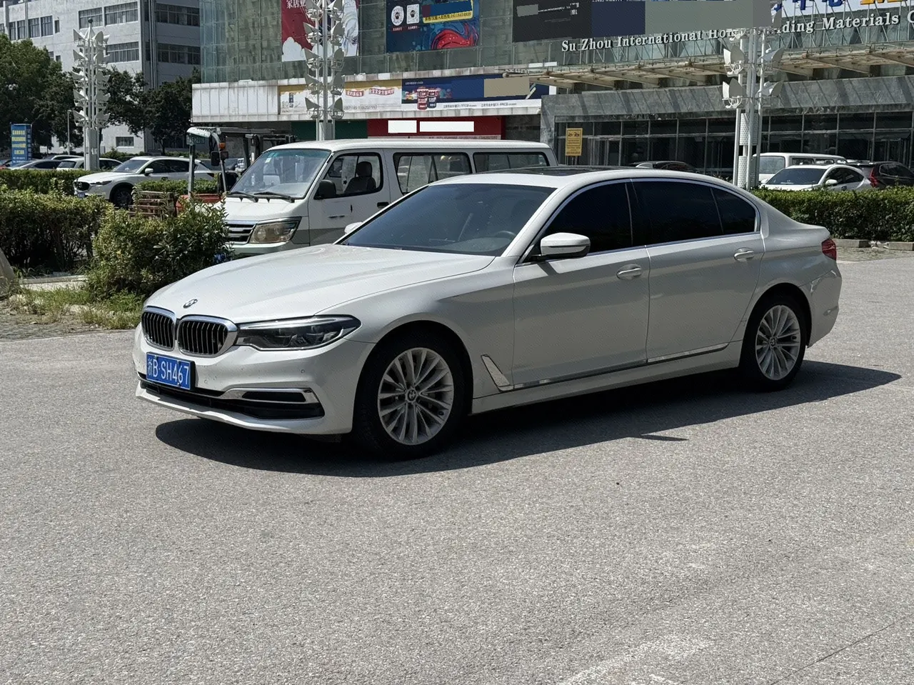 Open image lightbox: BMW 5 Series 2020 530Li 2.0T Leading Luxury Suit Automatic Gear
