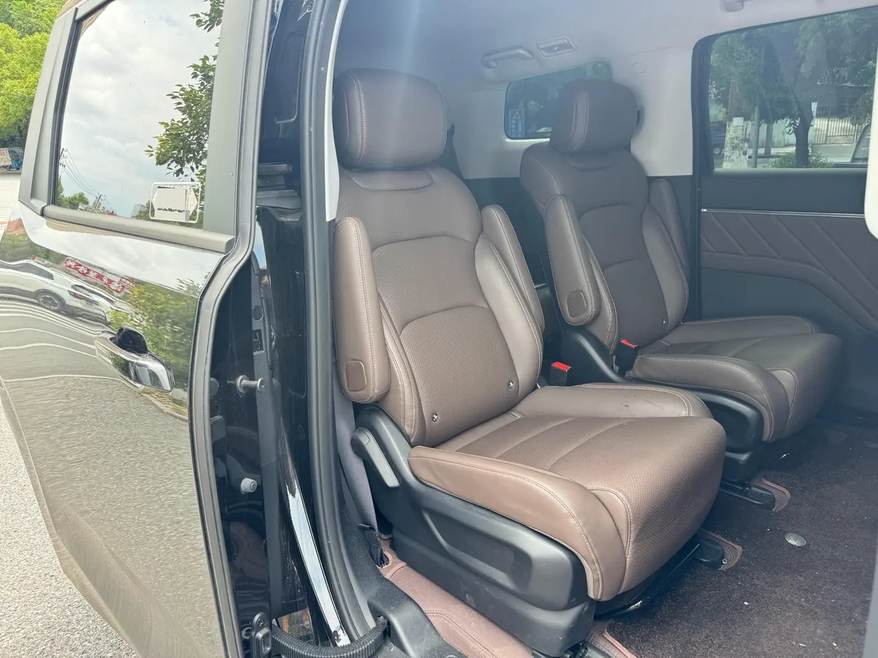 WuLing 2025 Starlight 730 1.5 Stepless 125km Luxury Automatic Transmission 3