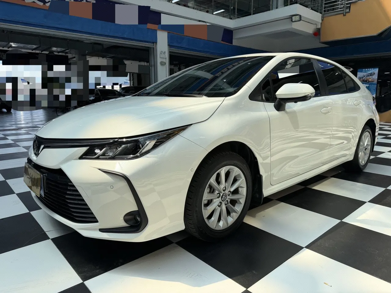 Open image lightbox: Toyota 2023 corolla 1.2T stepless elite version of automatic gear
