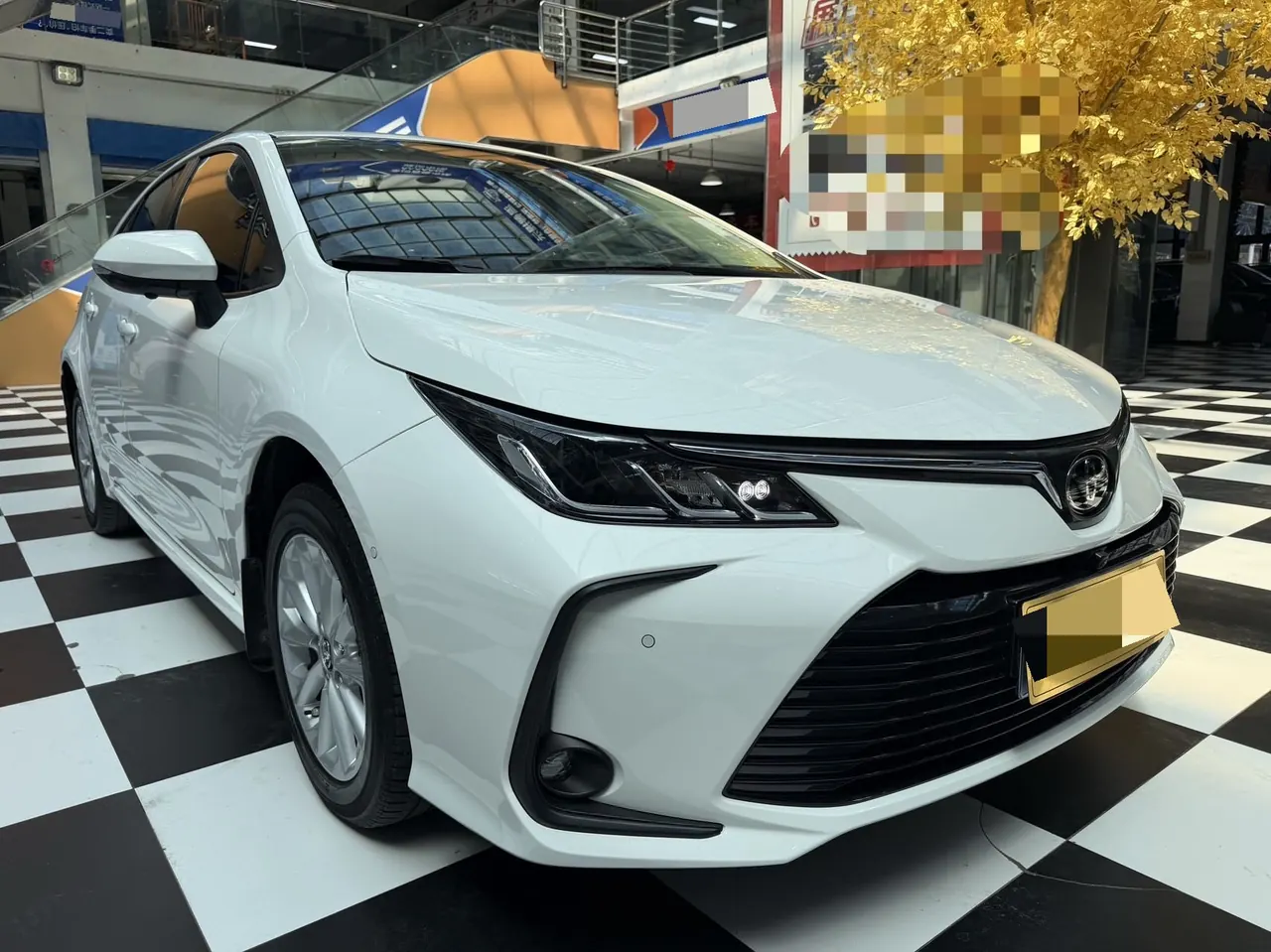 Toyota 2023 corolla 1.2T stepless elite version of automatic gear 2