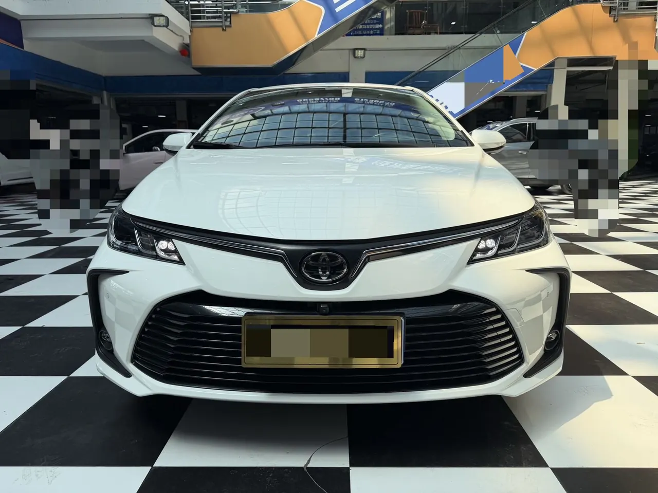 Toyota 2023 corolla 1.2T stepless elite version of automatic gear 3