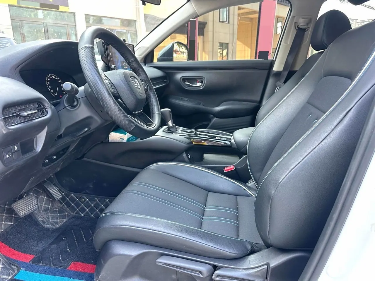 Honda 2023 HR-V 1.5T Stepless 240TURBO Jin Rui Edition Automatic Gear 8