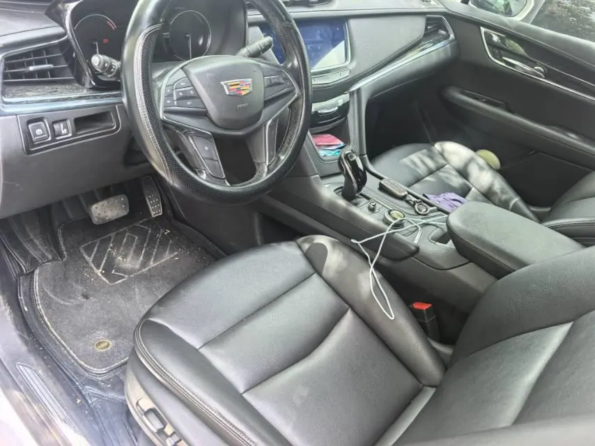 Cadillac 2021 XT5 2.0T 28T Luxury Automatic Gear 2