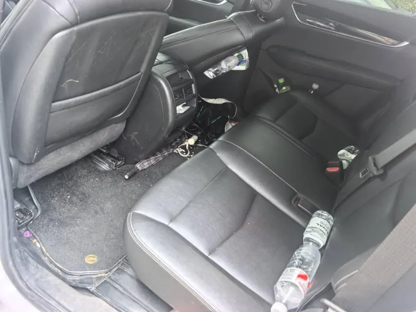 Cadillac 2021 XT5 2.0T 28T Luxury Automatic Gear 3