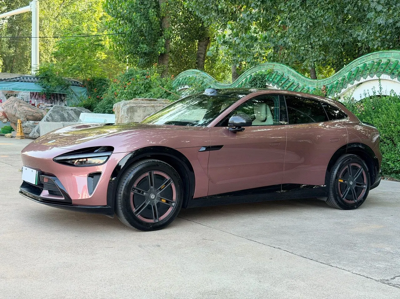 打开图片灯箱:MI 2025 YU7 Long Endurance High Performance Four-wheel Drive Max Edition Automatic Gear