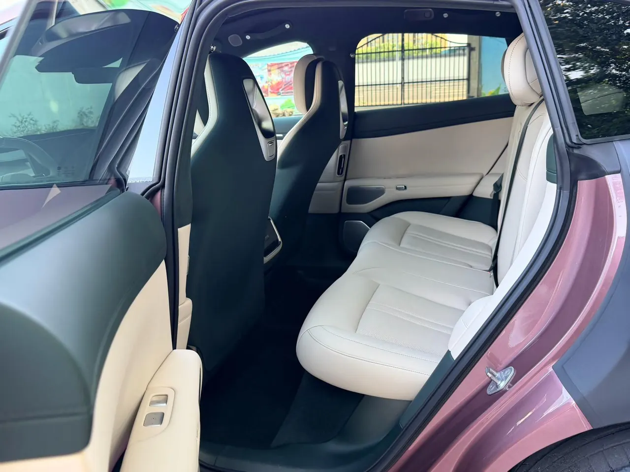 MI 2025 YU7 Long Endurance High Performance Four-wheel Drive Max Edition Automatic Gear 8