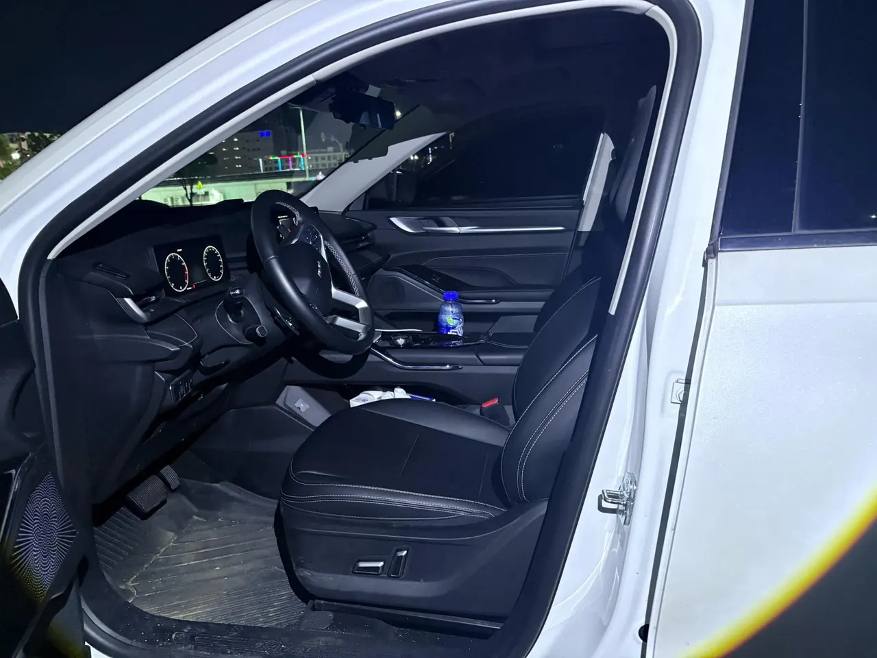 Haval 2024 H6 1.5T Two-Drive Classic Automatic Gear 2
