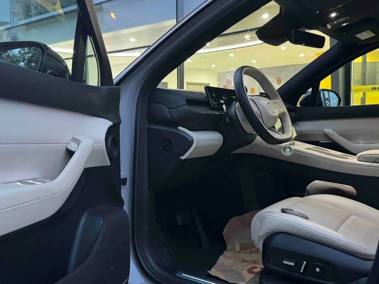 NIO 2024 ES6 75kWh automatic gear 2