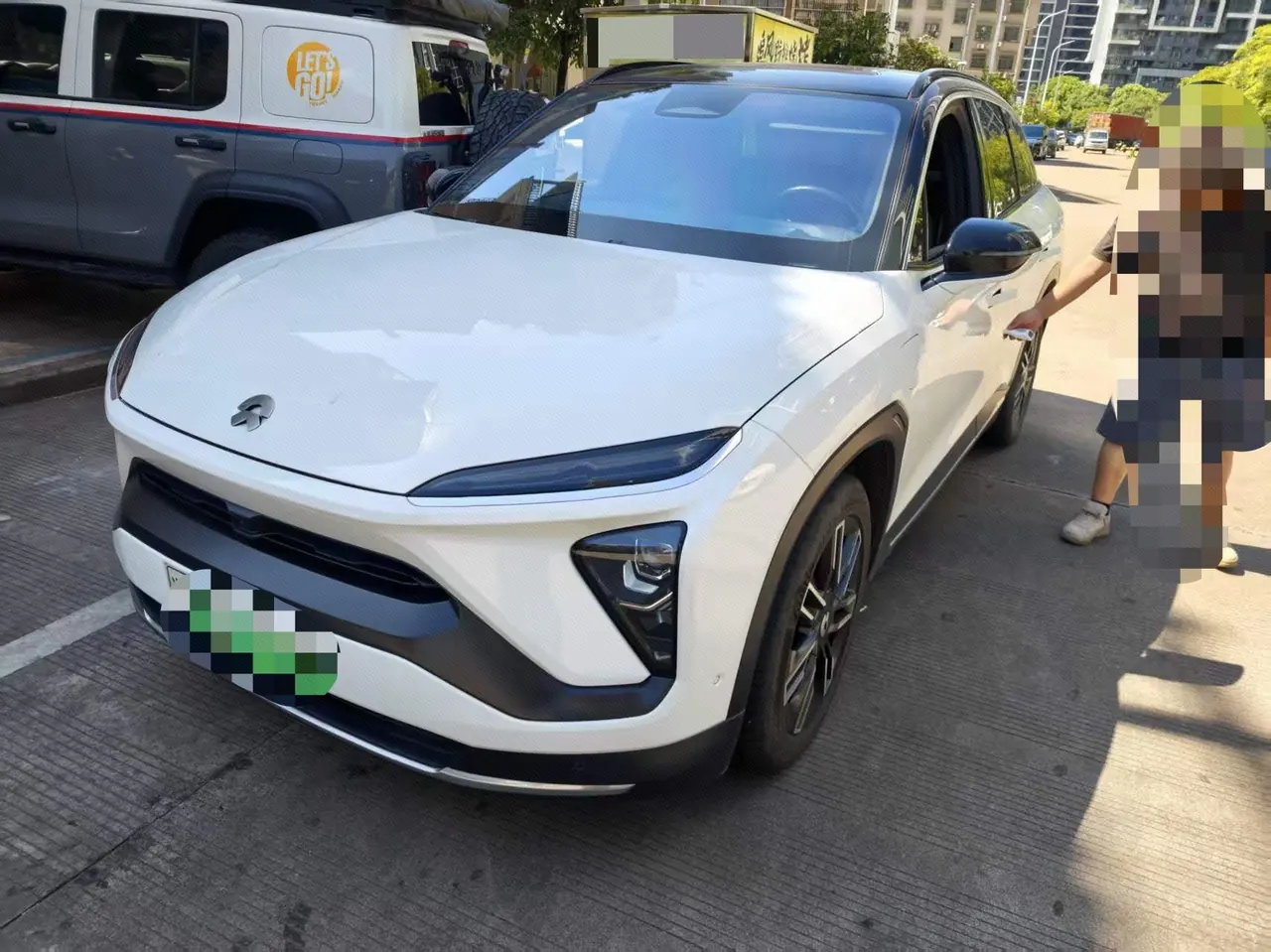 Open image lightbox: NIO 2020 ES 6 600KM Sports Edition Automatic Gear