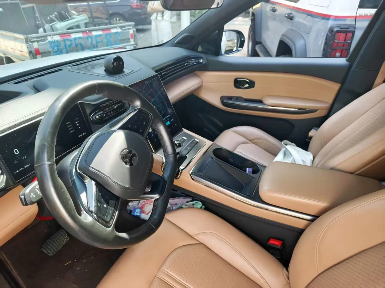 NIO 2020 ES 6 600KM Sports Edition Automatic Gear 4