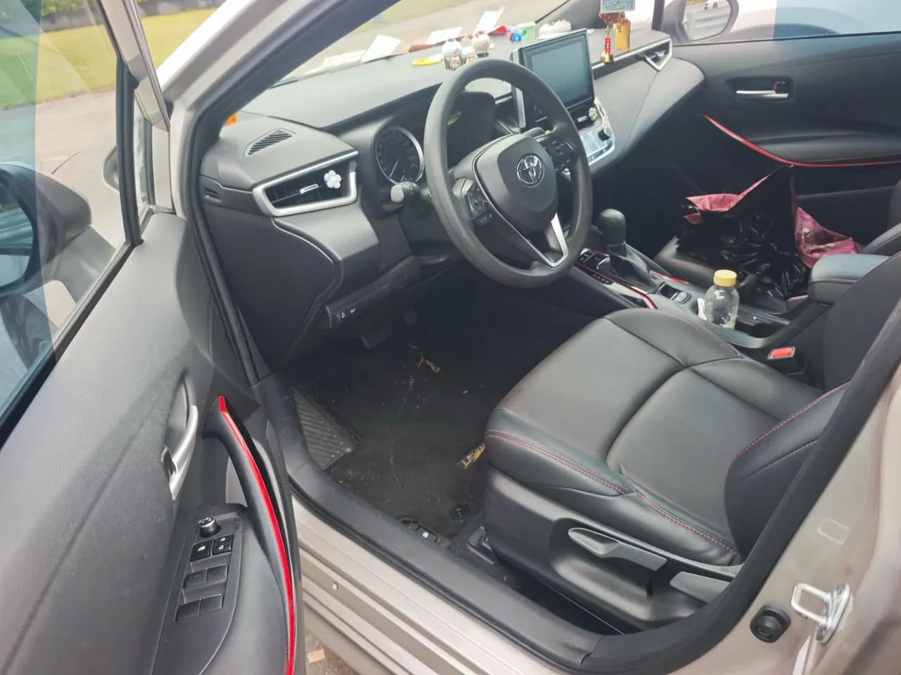 Toyota 2023 Lei Ling 1.2T Stepless 185T Sports Edition Automatic Gear 3