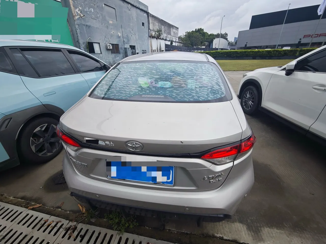 Toyota 2023 Lei Ling 1.2T Stepless 185T Sports Edition Automatic Gear 4