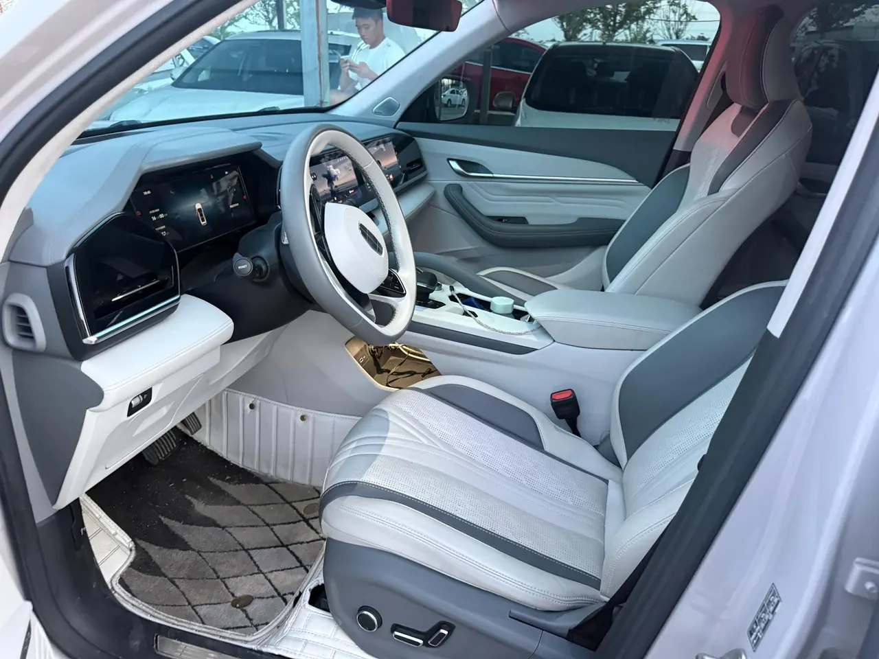 Geely 2024 XingyueL (Monjaro) Zhiqing 1.5T Tiangong Edition Automatic Gear 2