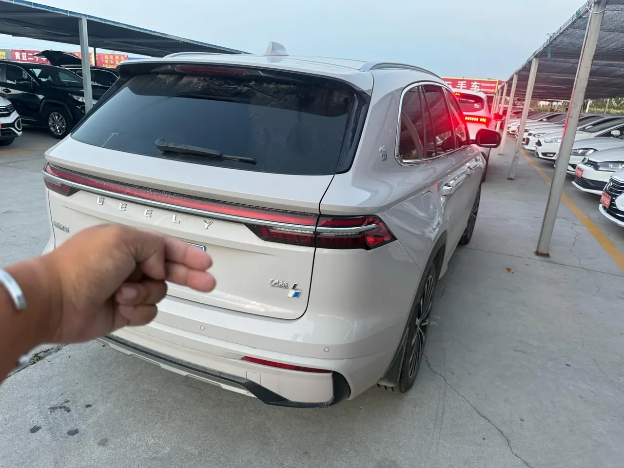 Geely 2024 XingyueL (Monjaro) Zhiqing 1.5T Tiangong Edition Automatic Gear 3