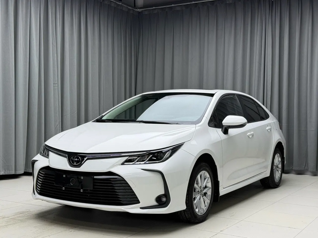 打开图片灯箱:Toyota 2021 corolla 1.2T stepless elite PLUS version of automatic gear