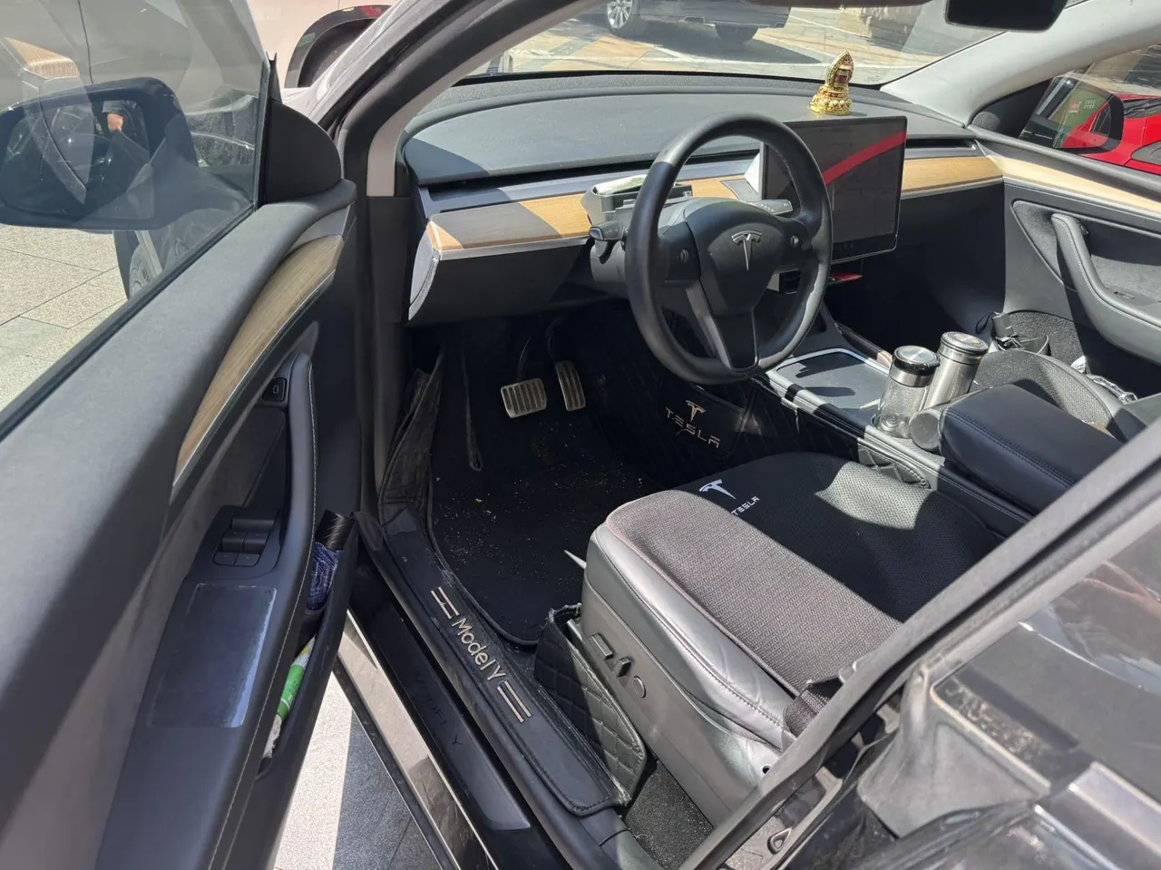 Tesla 2021 Model Y Standard Endurance Rear Drive Automatic Gear 3