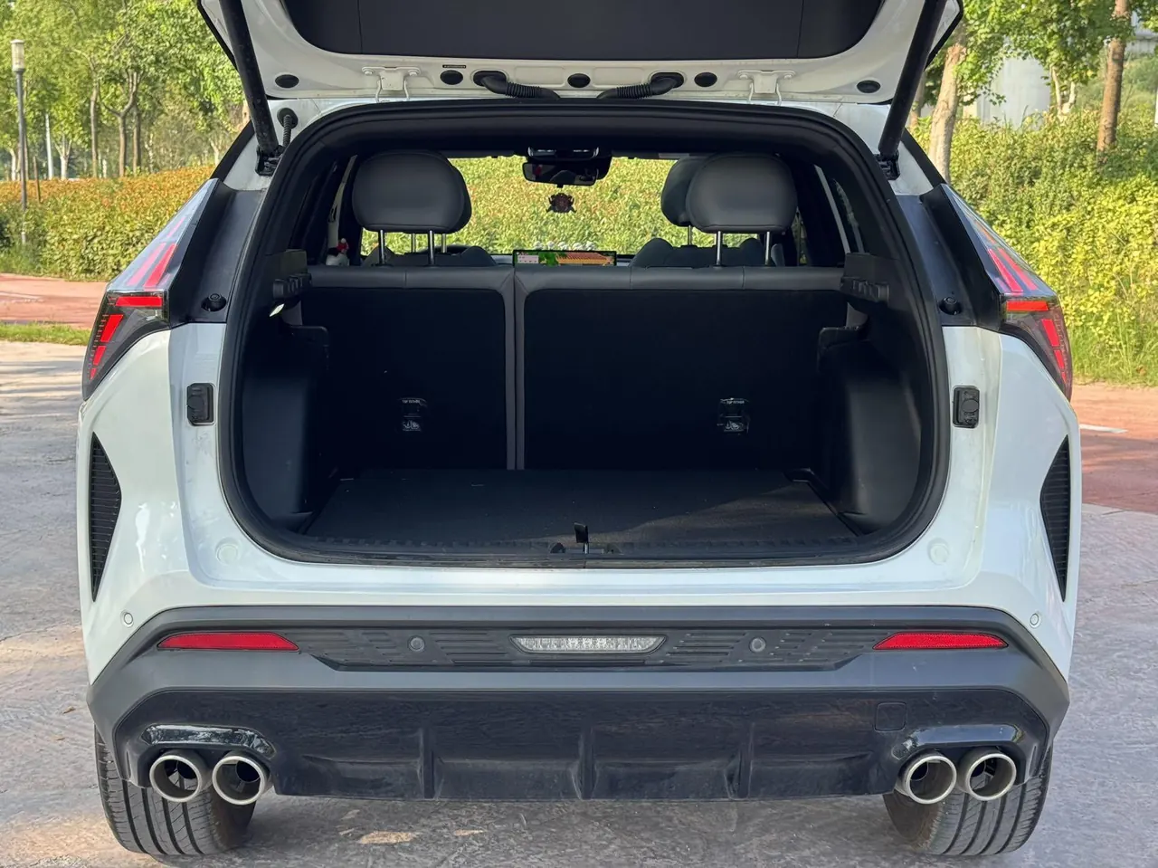 Geely 2026 Boyue 1.5TD Beautiful Automatic 11