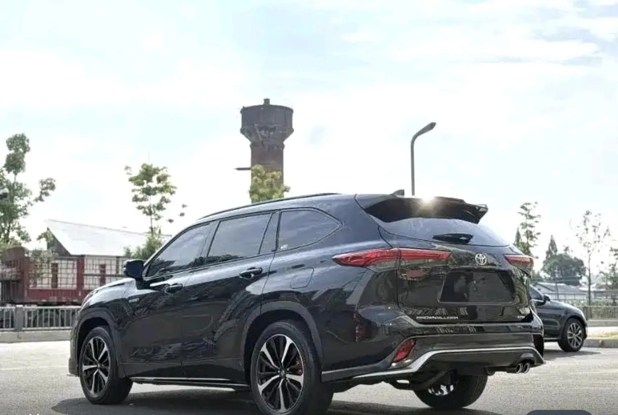 Toyota 2021 Crown Land Release 2.5 Stepless Four-wheel Drive Flagship Automatic Gear 4