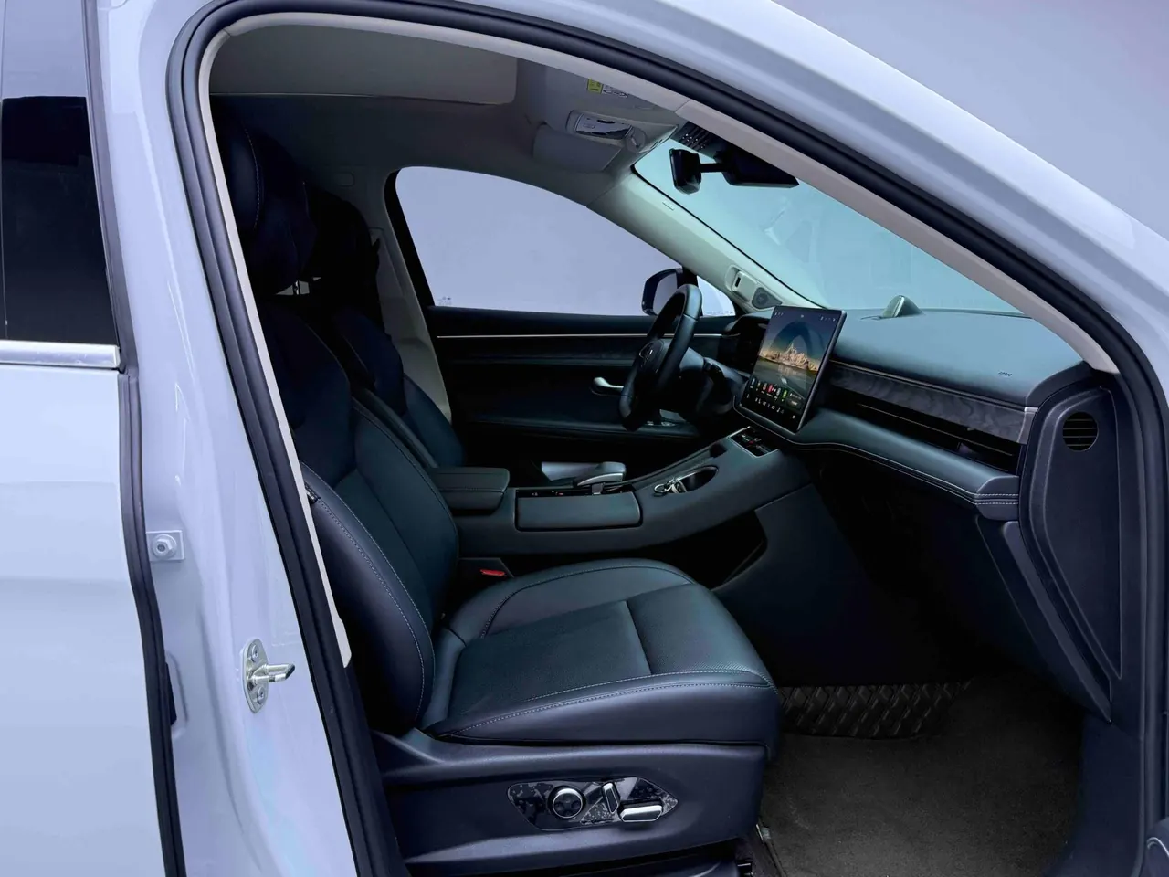 AITO 2022 AITO M5 1.5T Four-wheel Drive to Achieve Automatic Gear 6