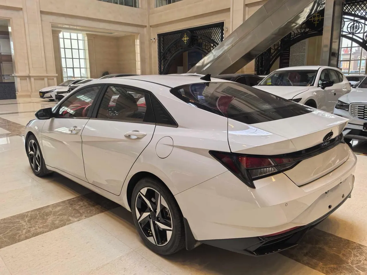 Hyundai 2022 Elantra-sedan 1.5 stepless GLX elite automatic gear 10