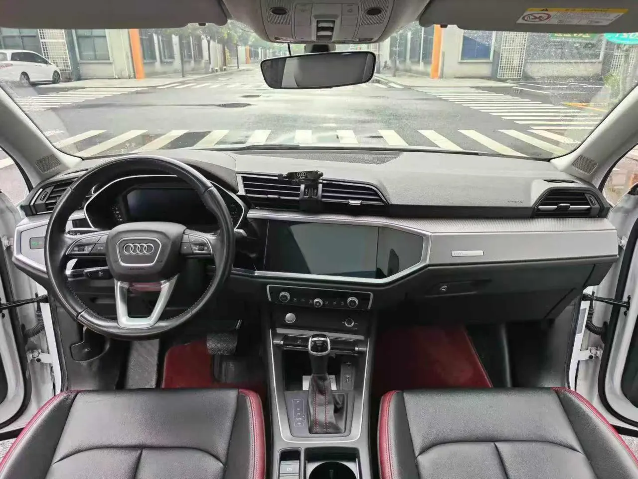 Audi 2021 Q3 1.4TFSI 35TFSI Fashion Elegant Automatic Gear 9