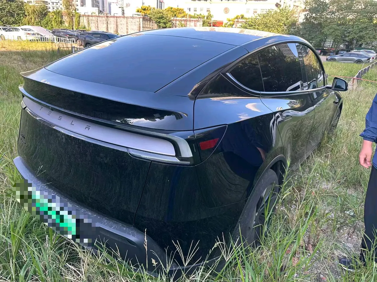 Tesla 2026 Model Y long endurance all-wheel drive version automatic transmission 2